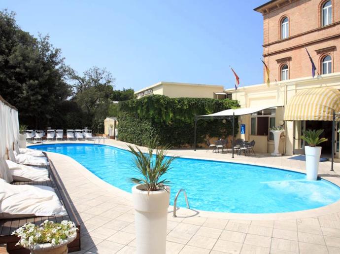 villaadriatica it meeting-rimini-offerta-hotel-4-stelle-con-parcheggio 006