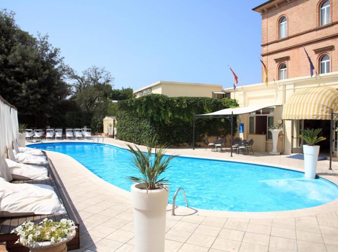 villaadriatica en offer-july-holiday-in-rimini-with-half-board 007