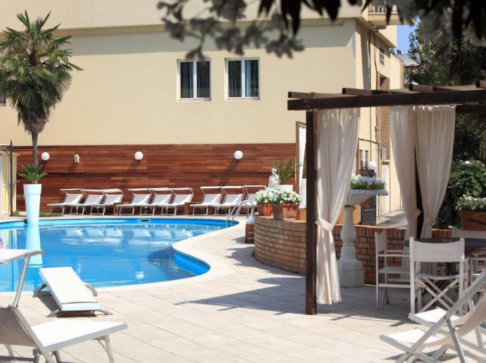 villaadriatica en offer-july-holiday-in-rimini-with-half-board 005